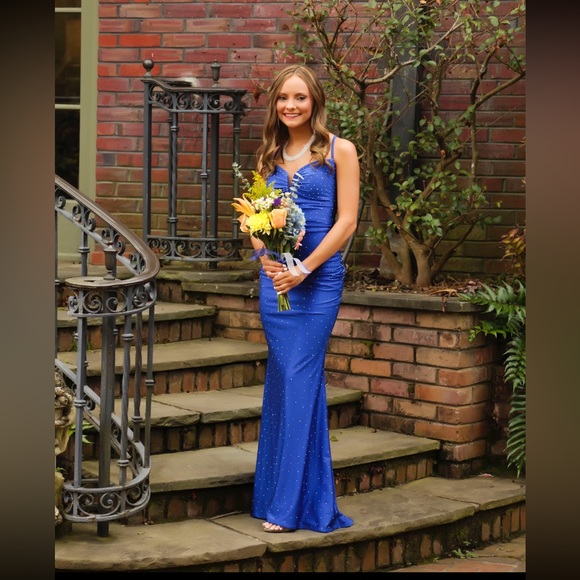 NOX Anabel Prom Dress - Picture 1 of 4